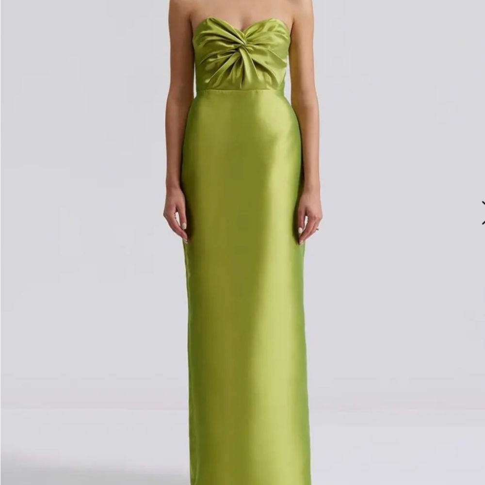 Chic Green Strapless Dress